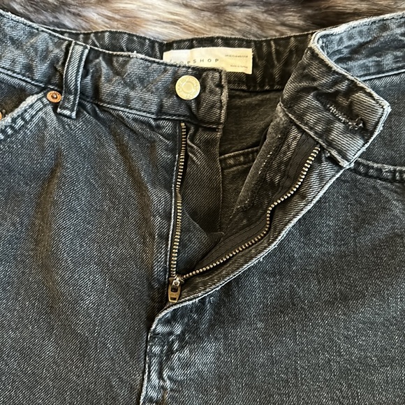 Topshop Women’s Black Distressed Jean Shorts - Picture 5 of 7